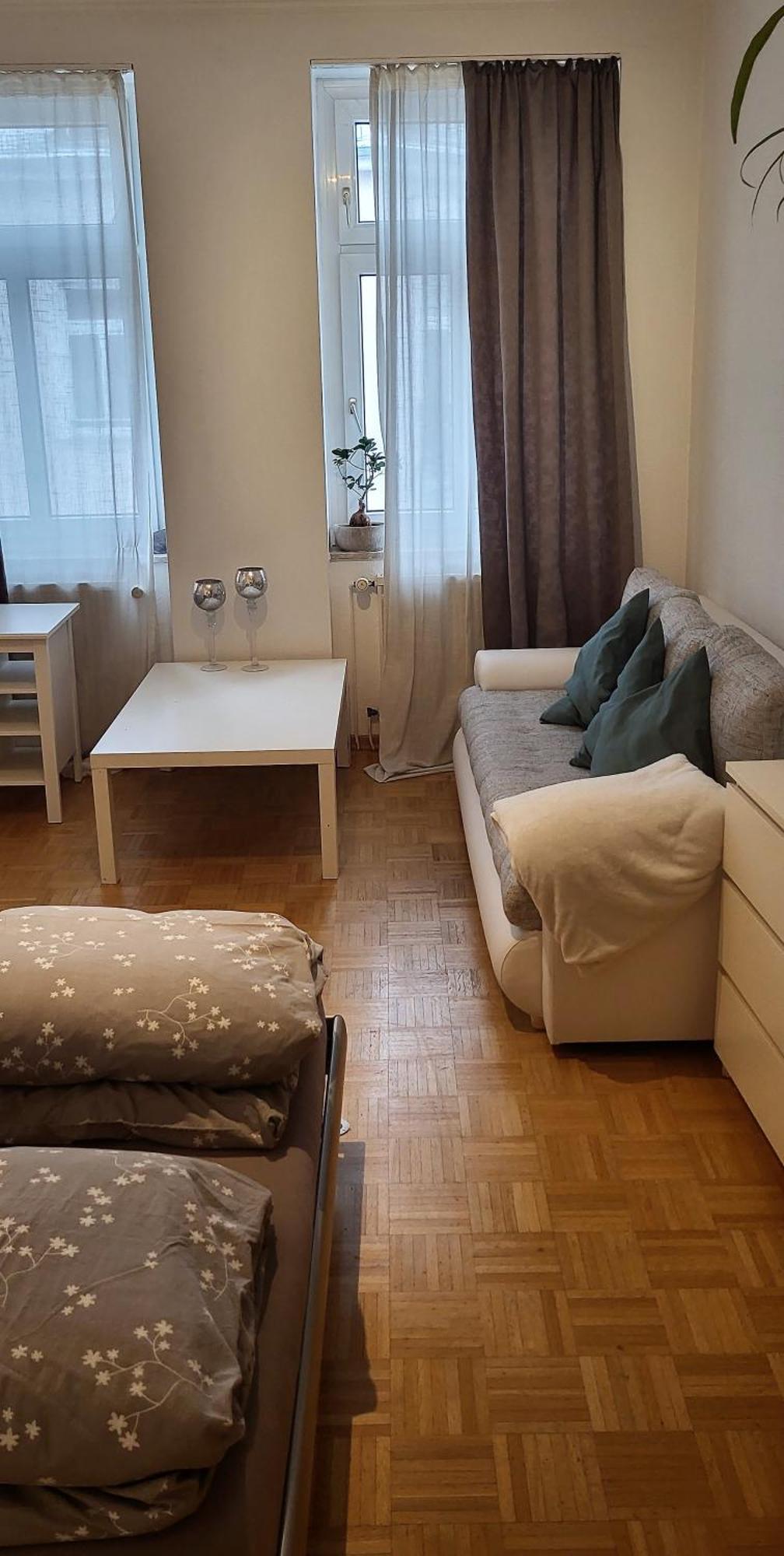Von Privat, Grosses Zimmer Sehr Zentral In Bad Homburg Stadtmitte Bad Homburg vor der Höhe Exterior foto