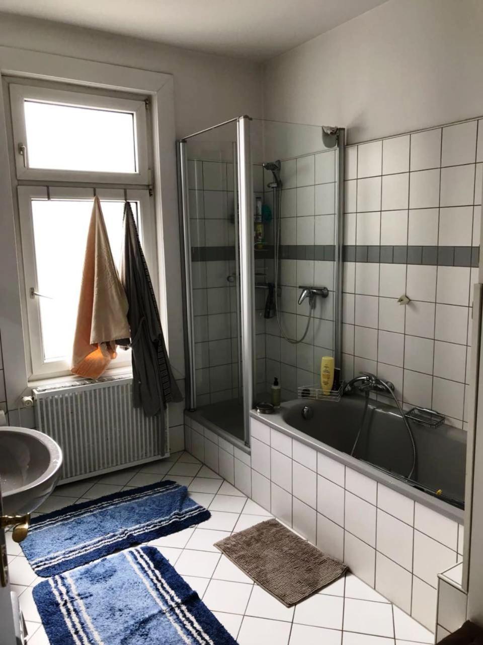 Von Privat, Grosses Zimmer Sehr Zentral In Bad Homburg Stadtmitte Bad Homburg vor der Höhe Exterior foto